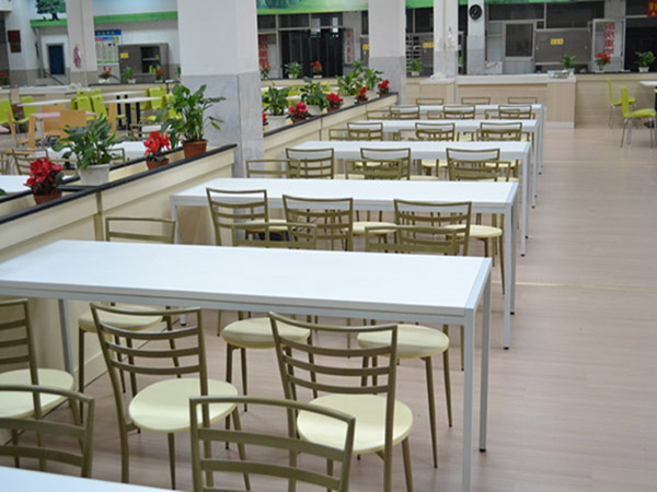 醫院休閑餐飲區桌椅設備